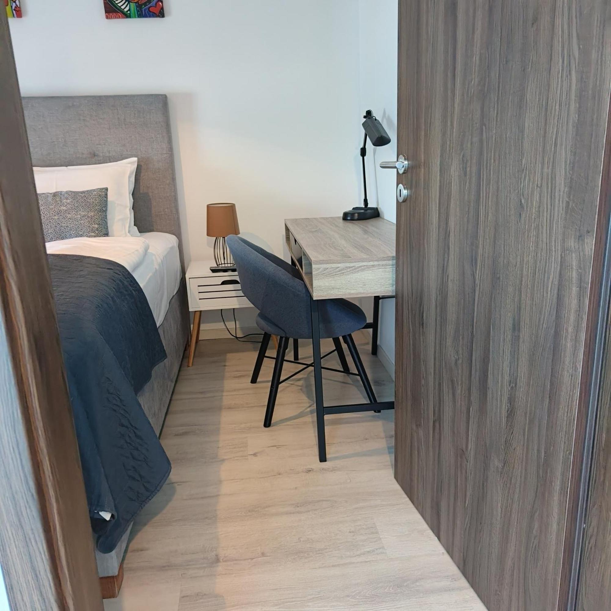 Pe-Ki Lux Apartman Székesfehérvár المظهر الخارجي الصورة